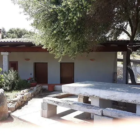 Bed & Breakfast Sa Mendula Oliena