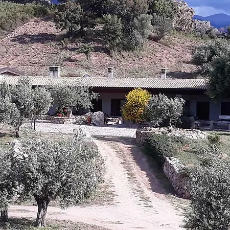 Sa Mendula Bed & Breakfast Oliena