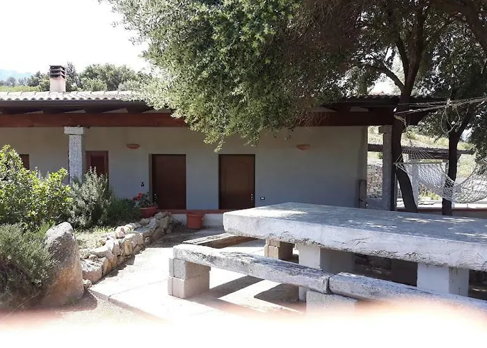 Bed & Breakfast Sa Mendula Oliena