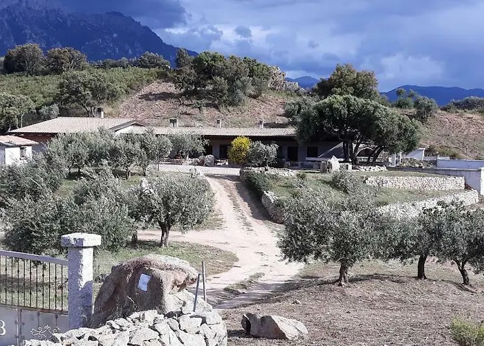 Sa Mendula Bed & Breakfast Oliena